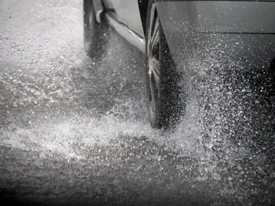 What is Aquaplaning And How to Avoid It? 