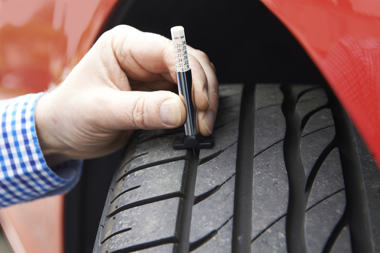 How to check your tyre tread