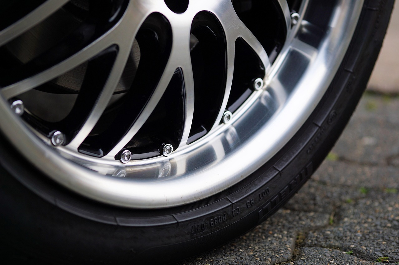 How to Repair Scratched Wheel Rims