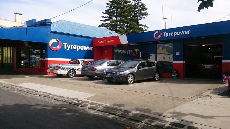 Exterior of Tyrepower store.