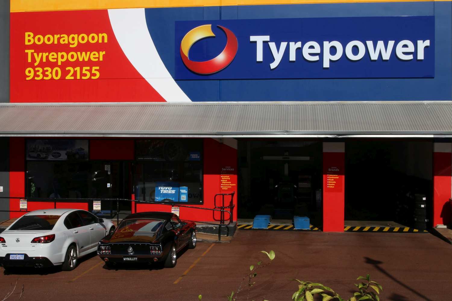 Exterior of Tyrepower store.