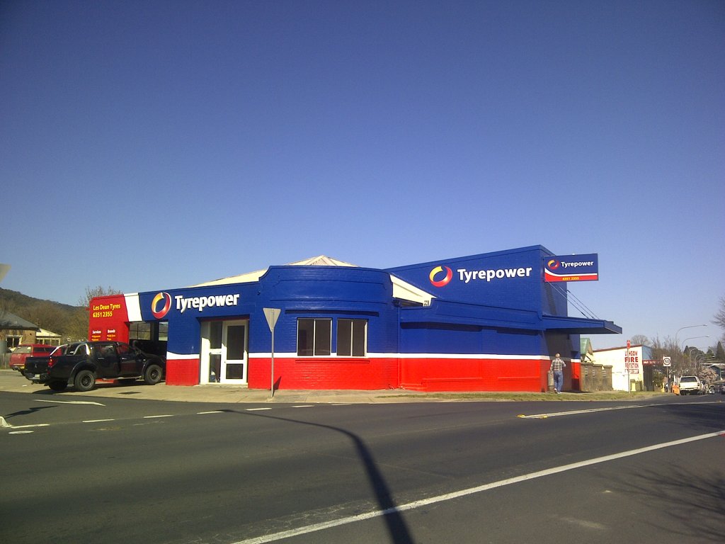 Exterior of Tyrepower store.