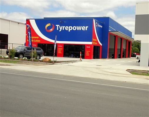 Exterior of Tyrepower store.